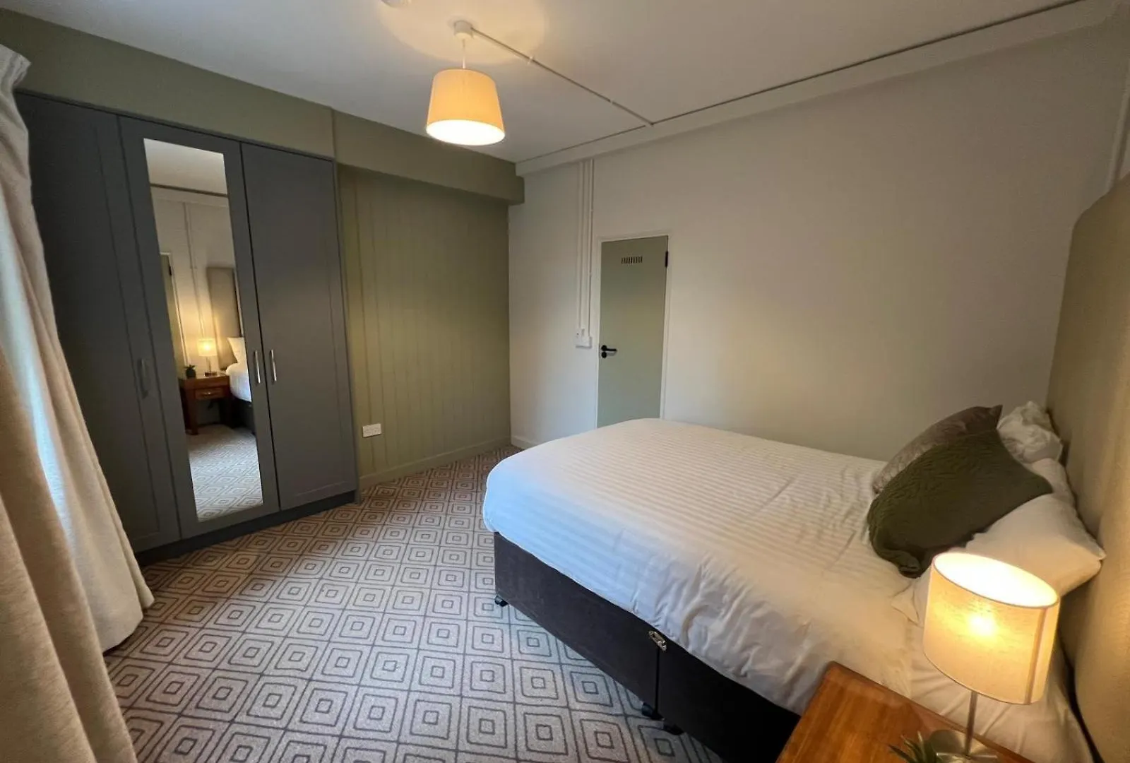 דבלין Waterloo Apartment 0*,